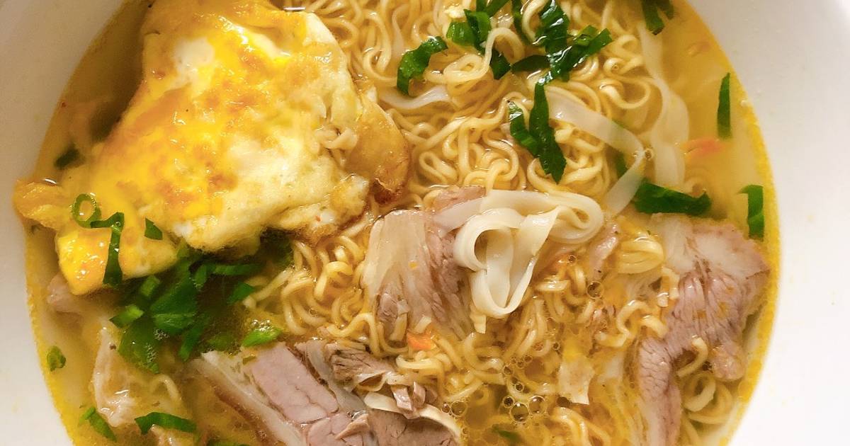 Mỳ tôm nấu gầu bò