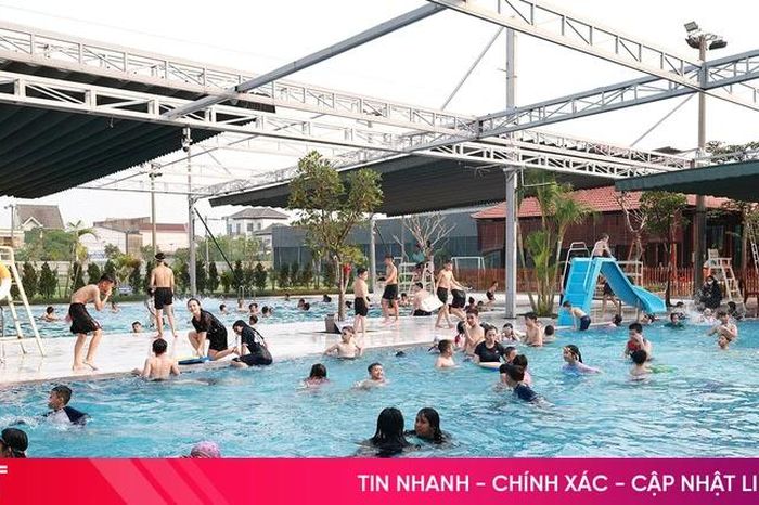 Các bể bơi ở Hà Tĩnh hút khách - Báo Hà Tĩnh