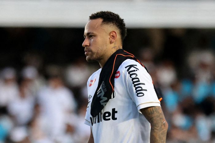 Neymar đối diện án cấm thi đấu 12 trận - Tạp chí Tri thức