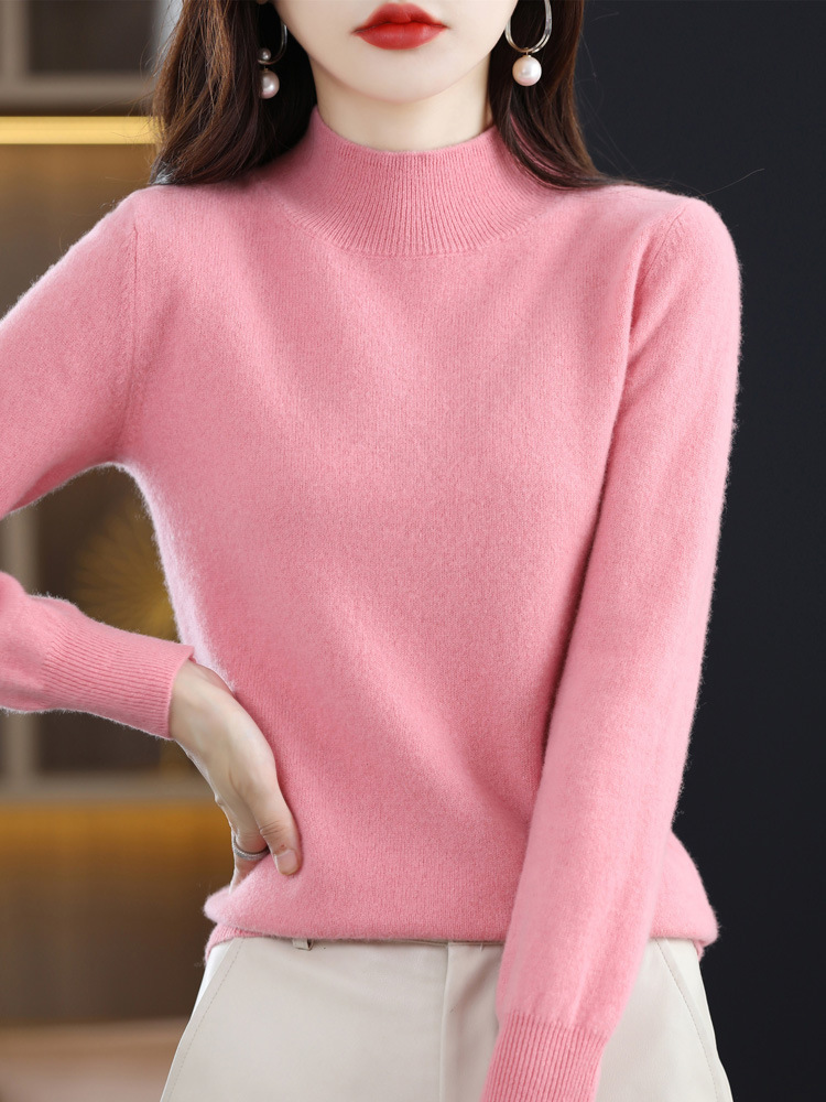 Wool sweater with rolled hem and stand-up collar