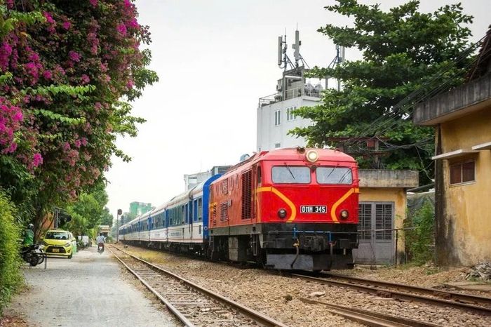 Đường sắt chính thức áp dụng tính năng 'Giá vé linh hoạt' - Đài Phát thanh và truyền hình Hà Nội