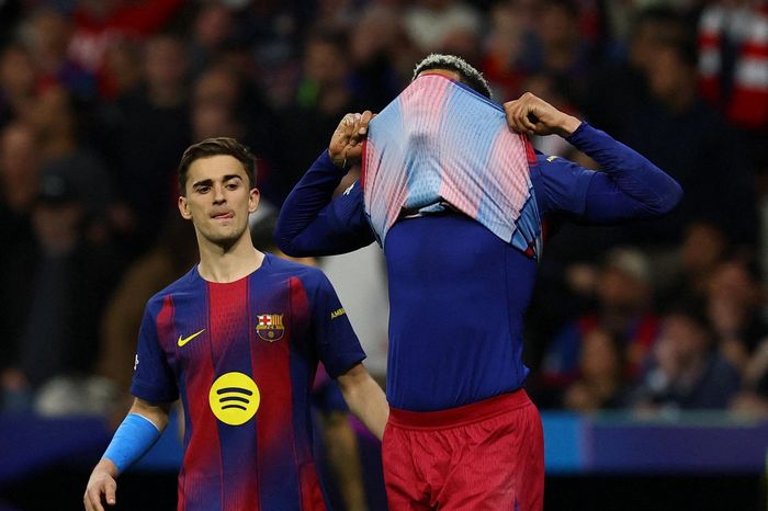 UEFA phạt Barcelona - Tạp chí Tri thức