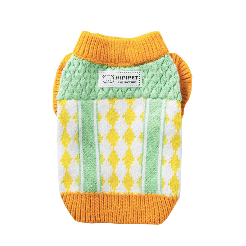Knitted sweater for dogs and cats, pineapple pattern