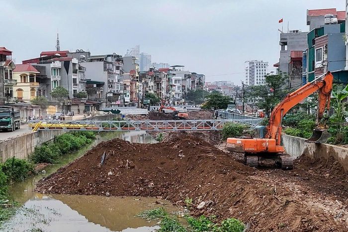 Tăng tốc hoàn thiện kênh La Khê trước mùa mưa - Đài Phát thanh và truyền hình Hà Nội