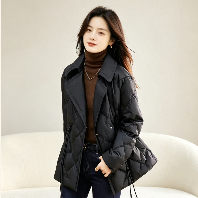 Short women’s down jacket in elegant style