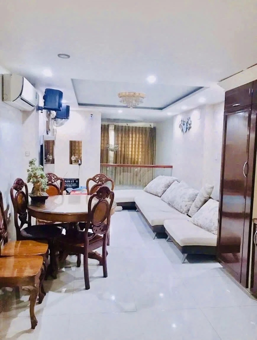 BÁN NHÀ MẶT TIỀN 223 Phan Đình Phùng, phường 15, Phú Nhuận. – ảnh phòng ngủ