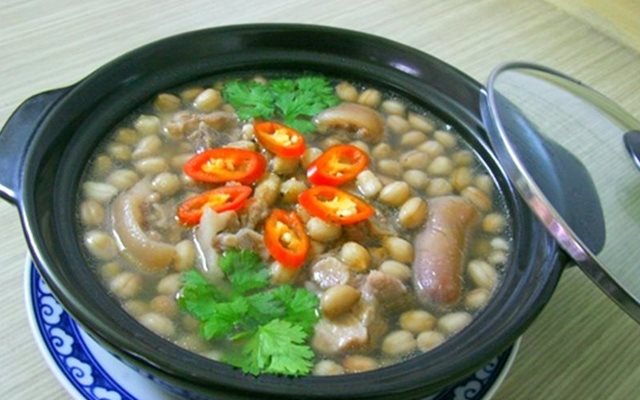 Canh Đậu Phộng Hầm Đuôi Heo