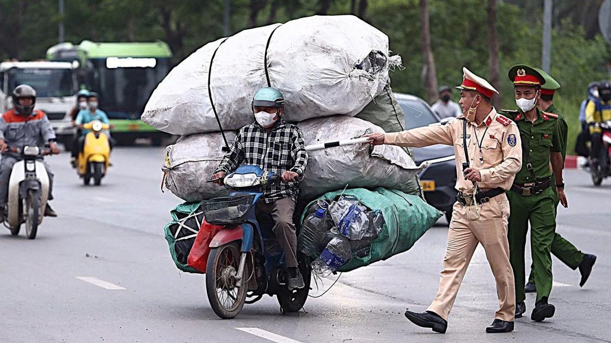 Hà Nội: 21,45 tỷ tiền phạt và hơn 9.200 trường hợp vi phạm giao thông trong một tuần - Báo Sức Khỏe &amp; Đời Sống