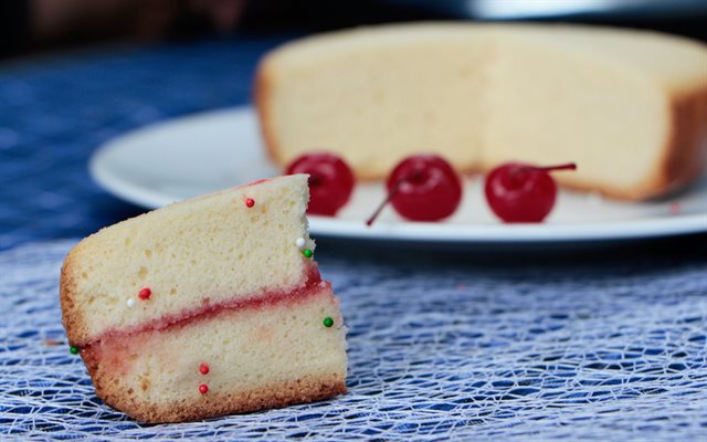 Bánh Bông Lan Bằng Nồi Cơm Điện