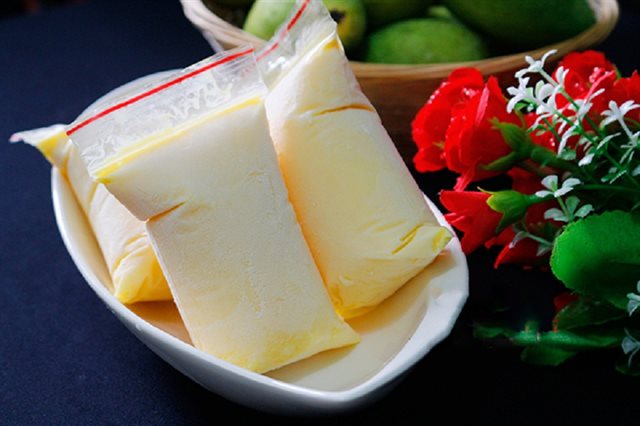 Kem Túi Sữa Chua Xoài