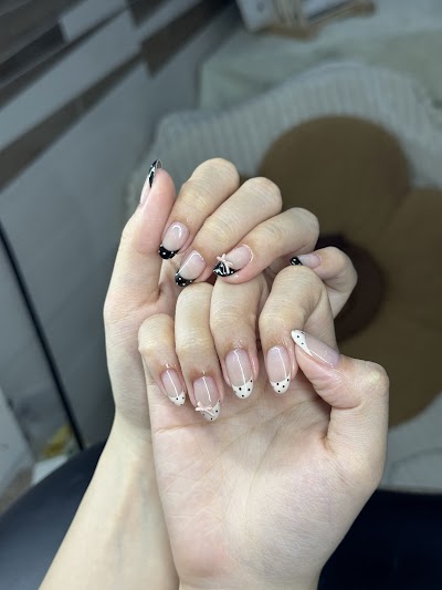 Mẫu nail 360k
