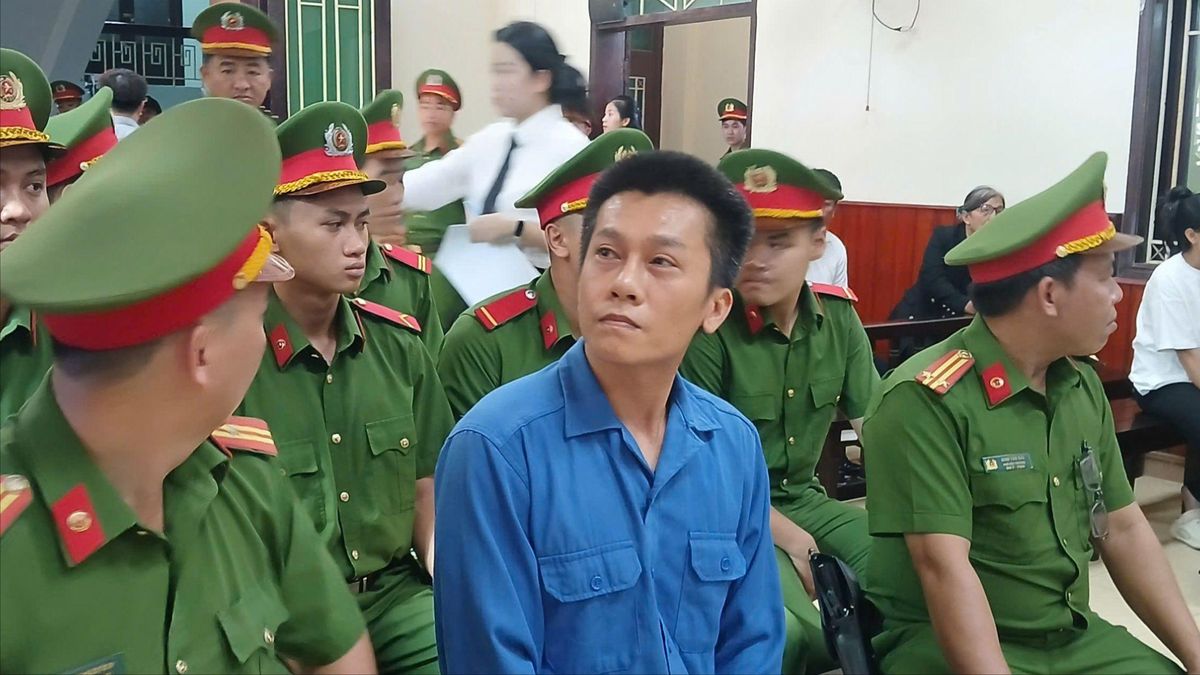 Hai bị cáo cướp ngân hàng tại Gia Lai đã có mặt tại tòa - Báo Pháp Luật TP.HCM