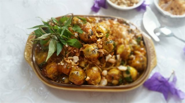 Trứng Cút Lộn Xào Me Chua Ngọt
