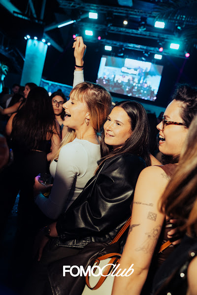 FOMOClub (8).jpg