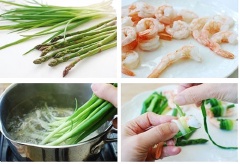 Vẫn trong nồi nước đang sôi đó, nhúng đầu hành lá xuống trước, giữ như thế khoảng 30 giây rồi cho cảu cọng hành vào, nhúng thêm 20 giây nữa. Cho hành ra xả với nước lạnh rồi thấm khô nước. Dùng các cọng hành lá cuộn tôm với măng lại, cuốn phần trắng của hành trước.