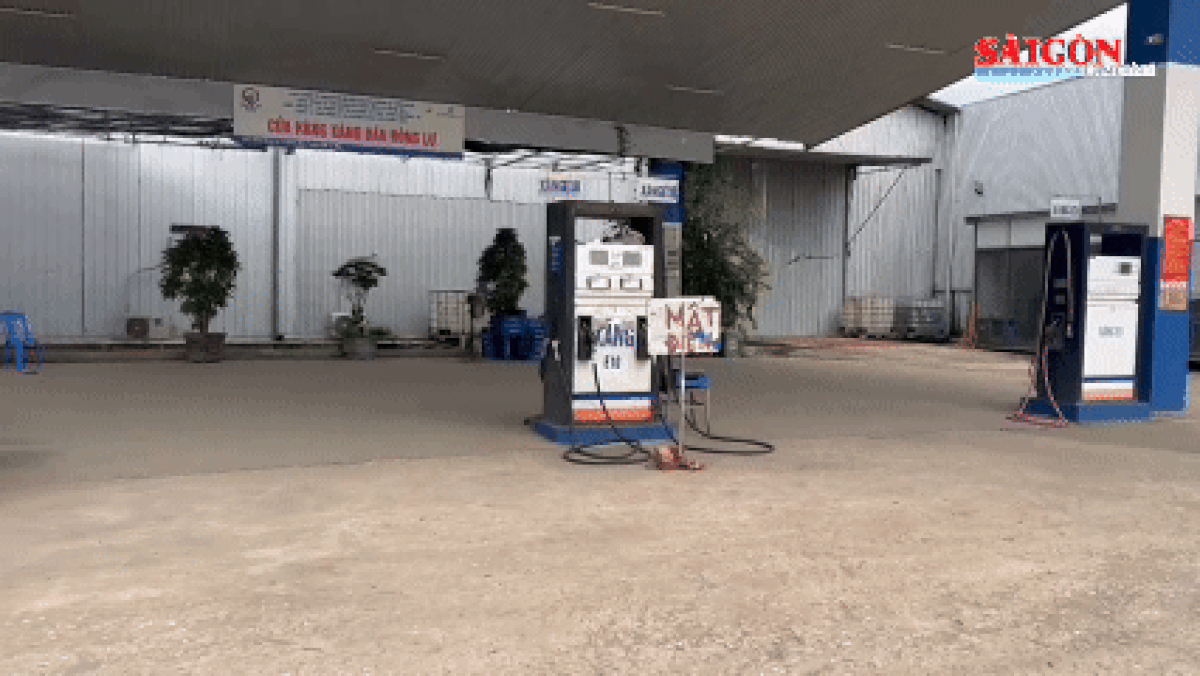 Vì sao một số cửa hàng xăng dầu tại Hà Nội treo biển hết xăng, mất điện? - Báo Sài Gòn Giải Phóng