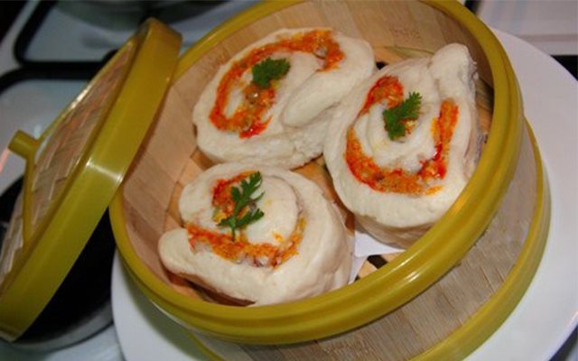 Bánh Bao Hấp Cuộn Tôm