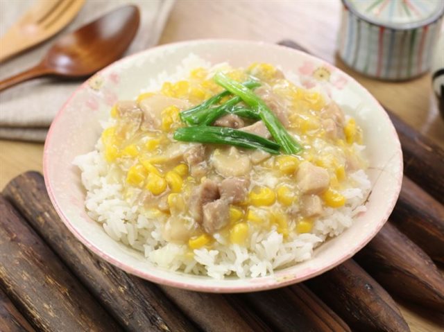 Súp Gà Nấu Bắp