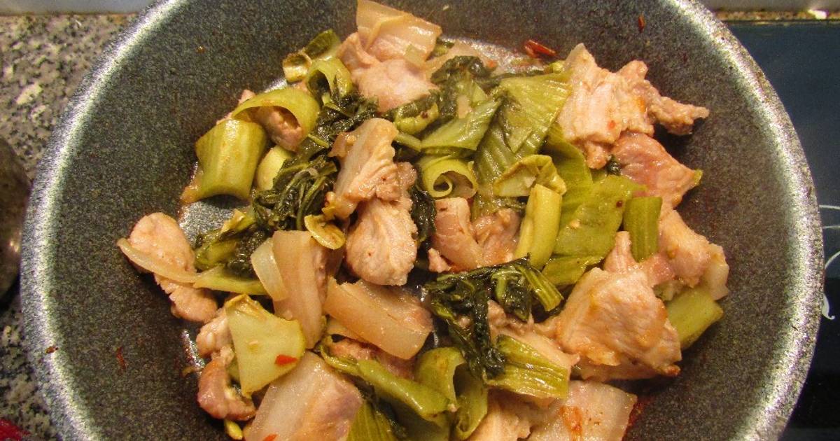 Thịt xào cải chua