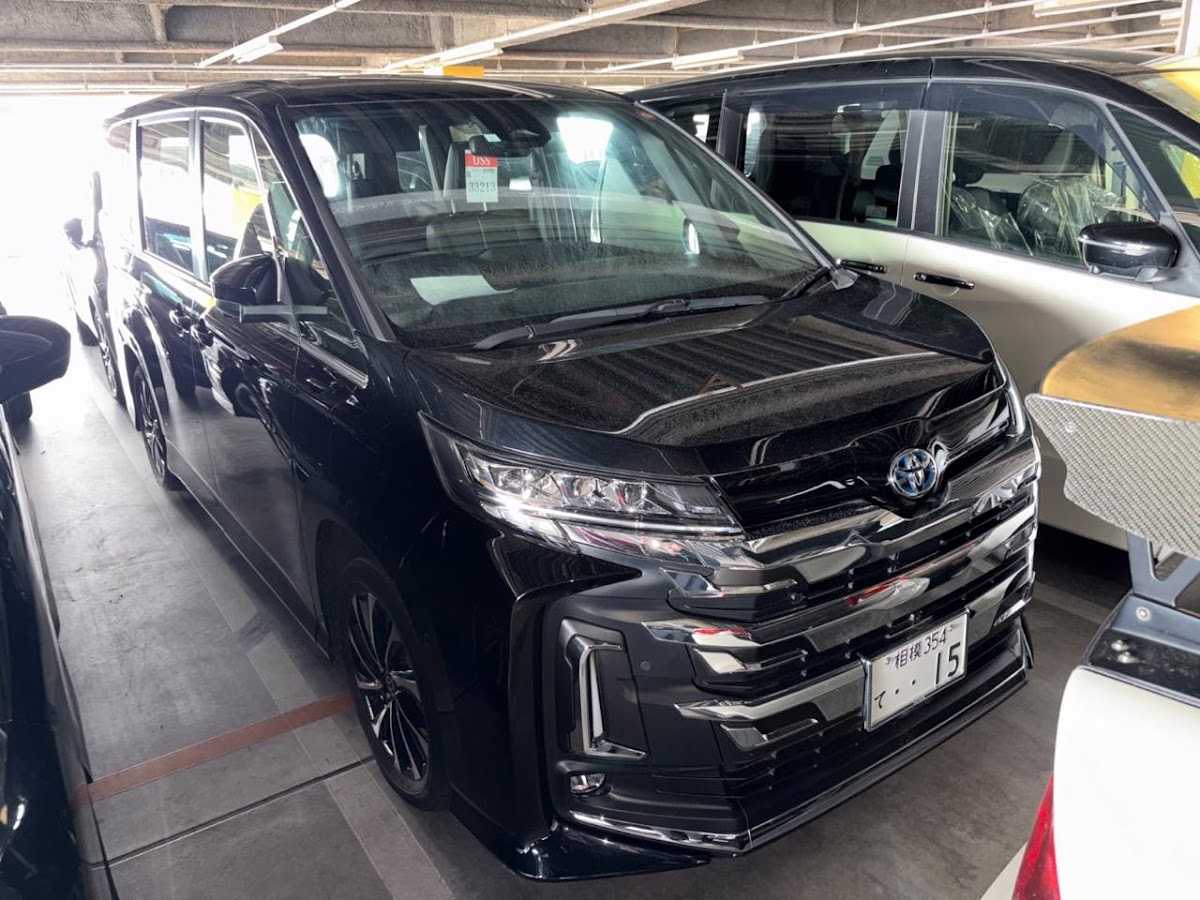 Toyota Noah