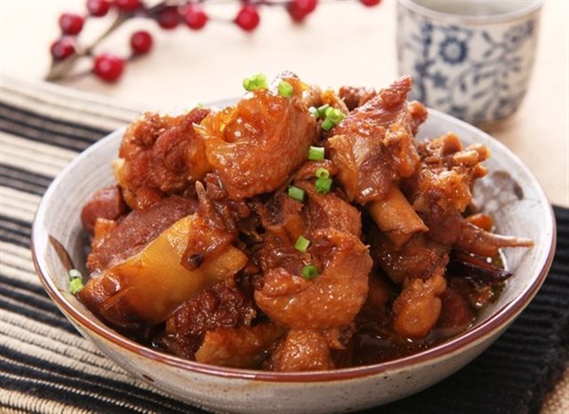 Thịt Vịt Hầm Bia