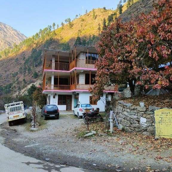 PRIME Gushaini Homestay