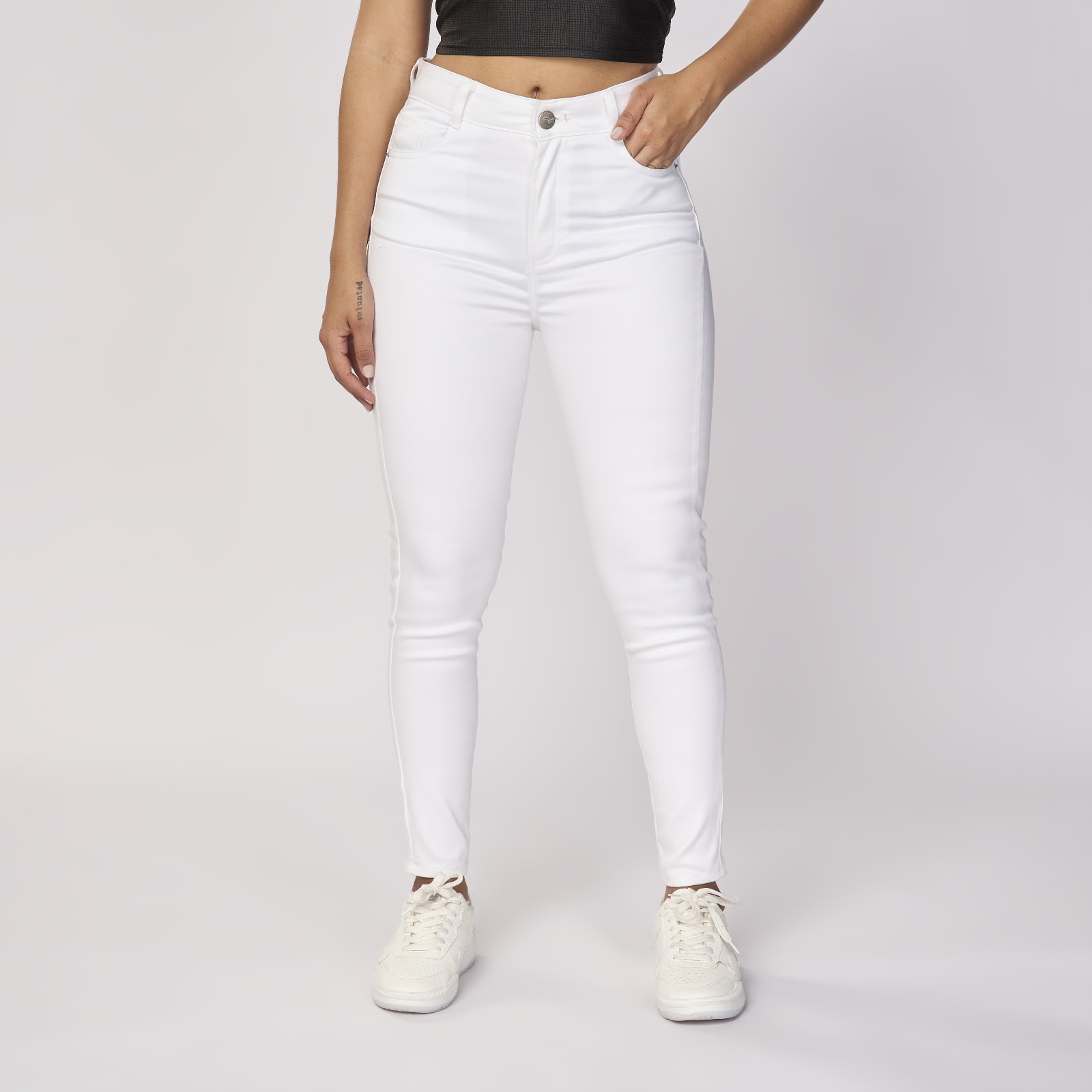 Pantalón skinny tiro alto en drill stretch blanco - Vista 3