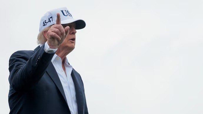 Trump Rejects AI Slowdown Despite Severe Industry Warnings