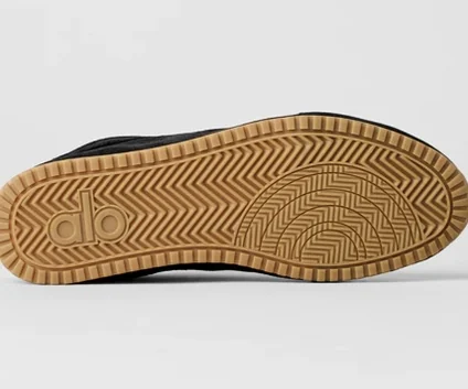 Alo Yoga Dosan: Seoul's Premier Flagship for Luxury Athleisure and Mindful Living - Alo Yoga, Dosan Park