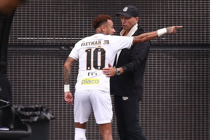 Khoảnh khắc dở khóc dở cười của Neymar - Tạp chí Tri thức