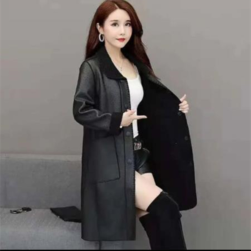 Mid-length teddy coat, casual style