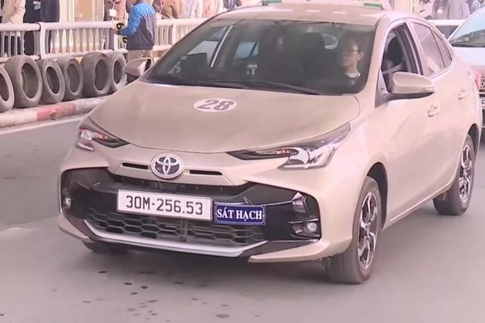 CSGT 'siết' quy trình sát hạch, tỷ lệ đỗ lái xe sụt giảm - Đài Phát thanh và truyền hình Hà Nội