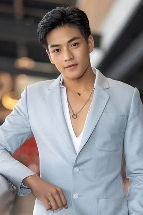 วิชญพงศ์ เอี่ยมสะอาด