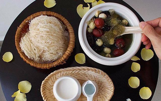 Chè Tổ Yến Táo Tàu Hạt Sen
