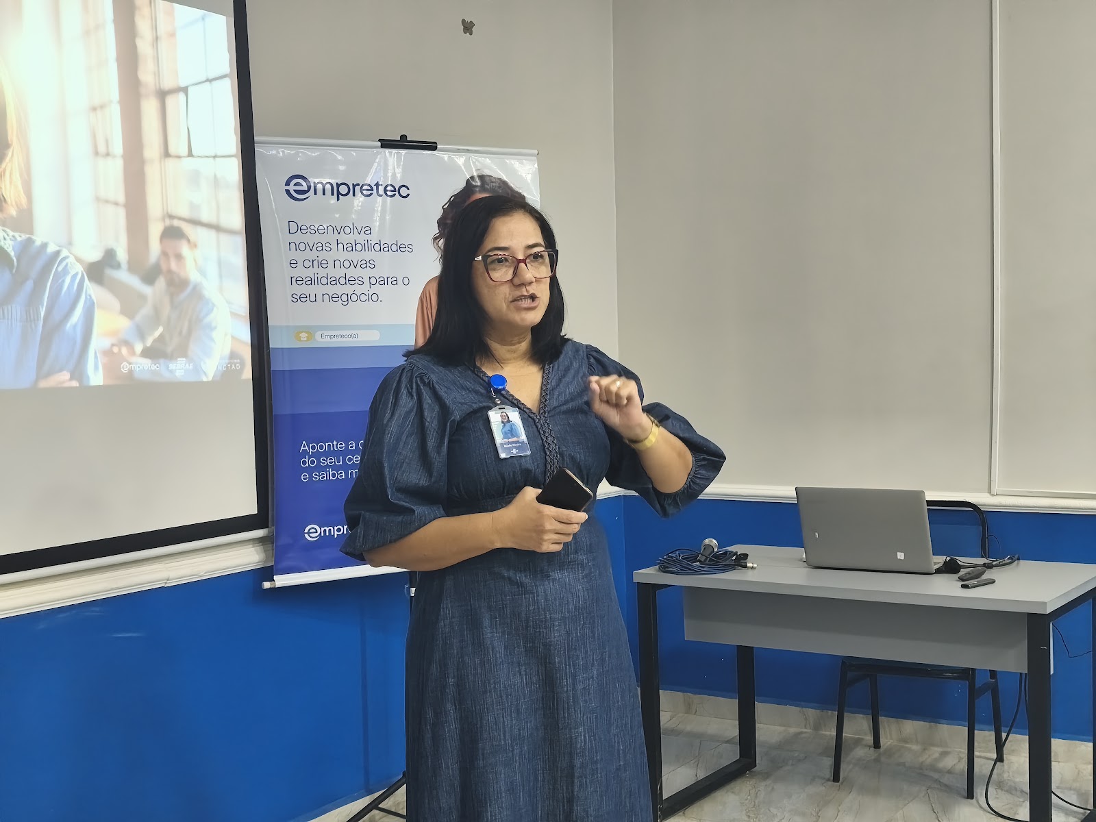 Facilitadores do Sebrae orientam participantes sobre comportamento empreendedor na Unidade Regional Sul em Rorainópolis.