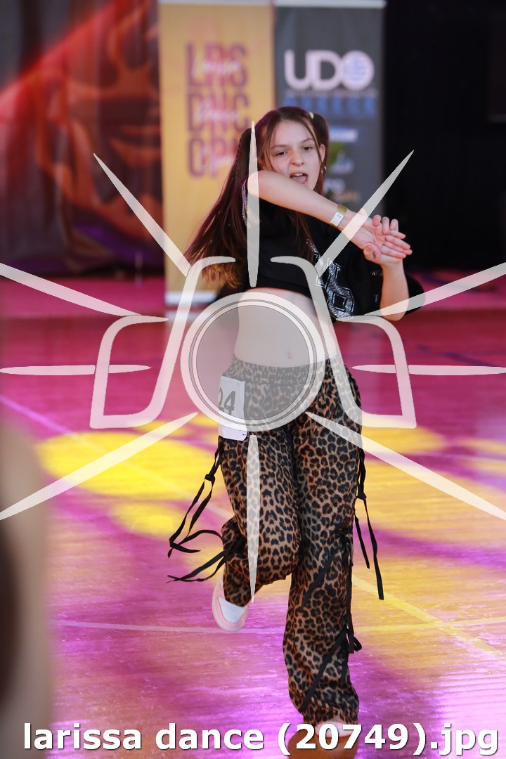 larissa dance (20749).jpg