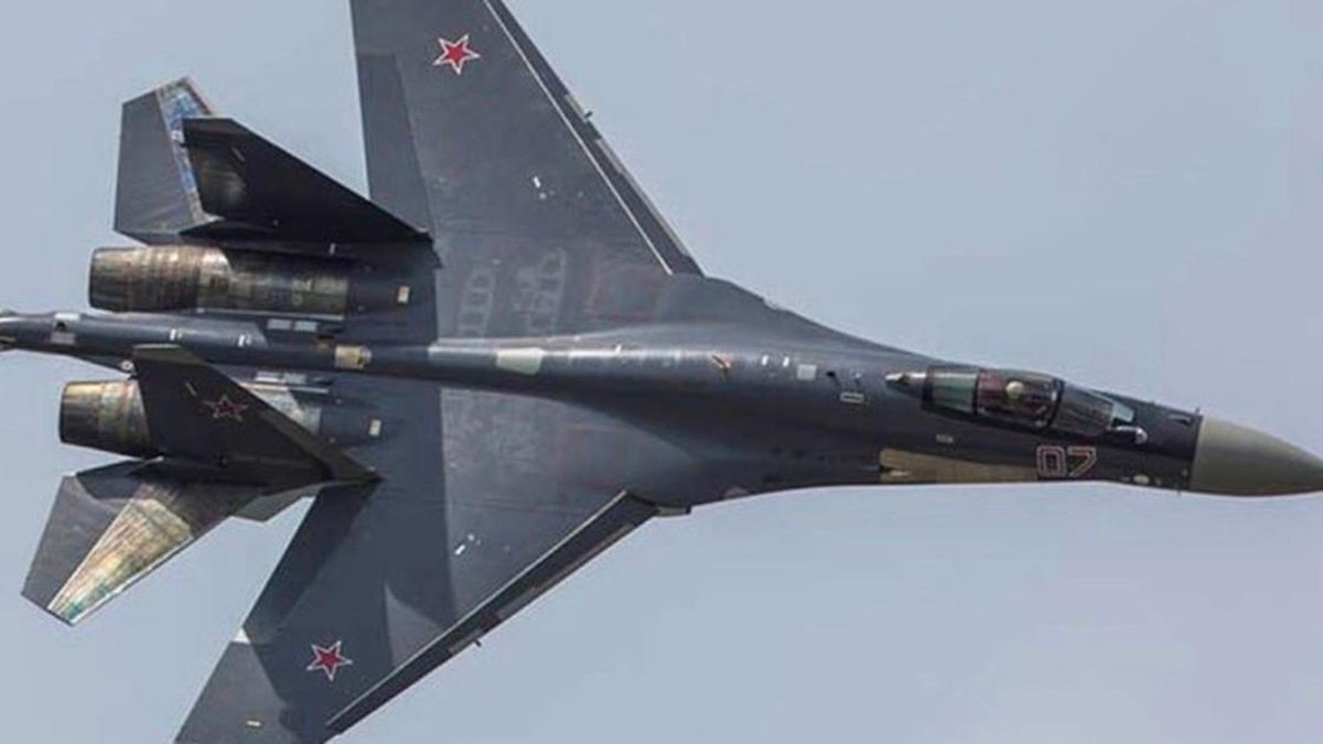 Khoảnh khắc tiêm kích Su-35 Nga truy đuổi UAV FP-1 Ukraine trên bầu trời Leningrad - Báo Sức Khỏe &amp; Đời Sống