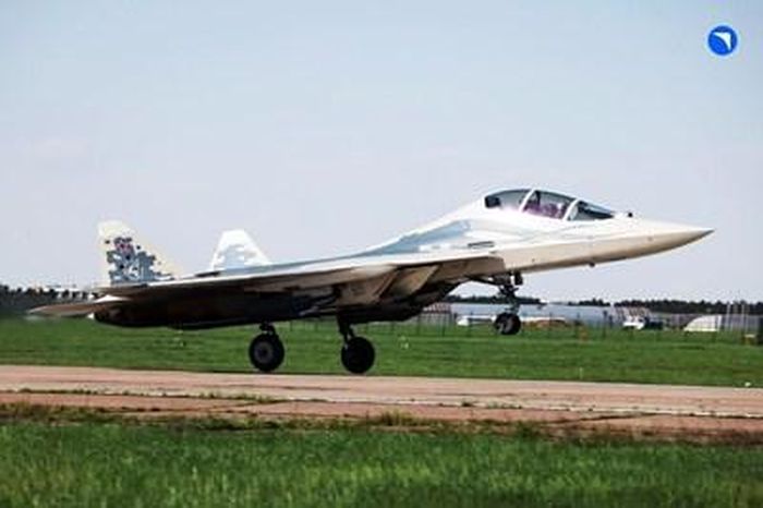 Lộ diện phiên bản Su-57 hai chỗ ngồi của Nga trong chuyến bay thử nghiệm - Báo Bảo Vệ Pháp Luật