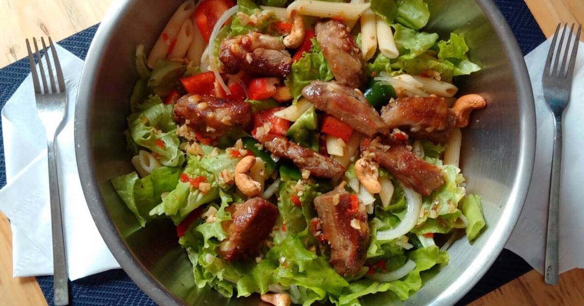 Nui trộn sườn rim me chua ngọt