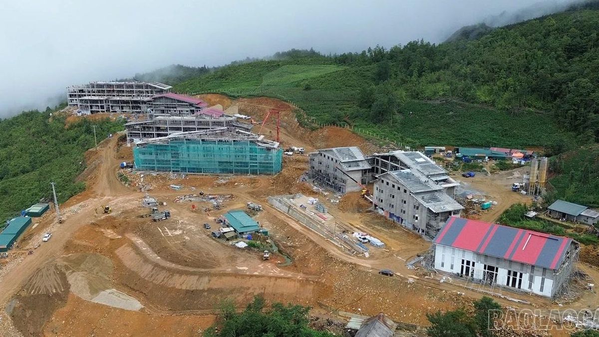Ngôi trường bước ra từ tranh vẽ - Báo Lào Cai