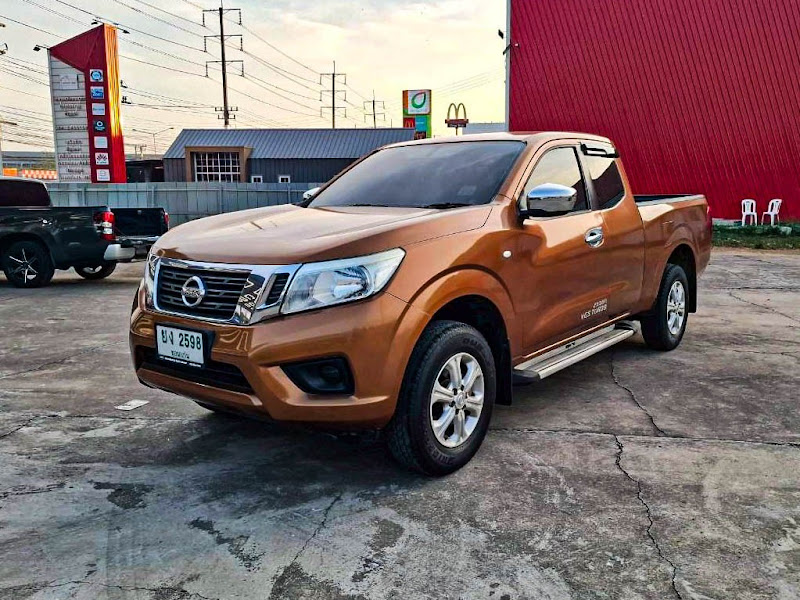 NISSAN NAVARA