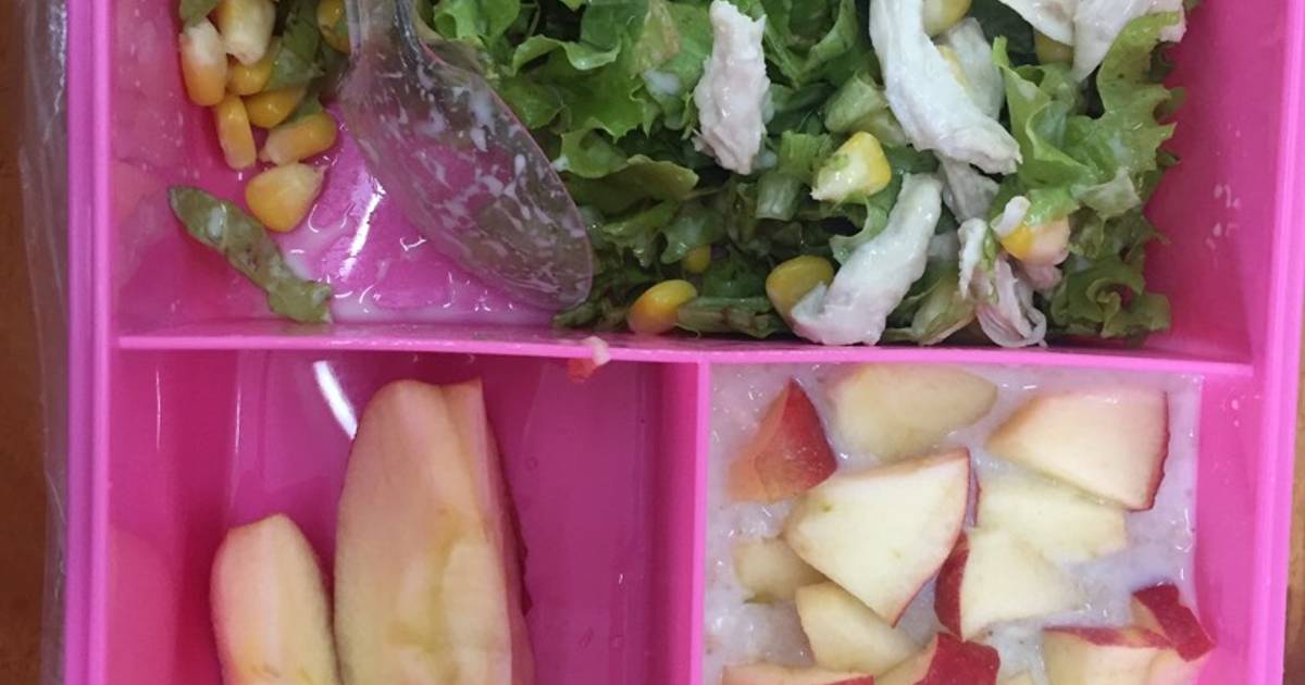 Salad sốt schua + yến mạch táo đỏ