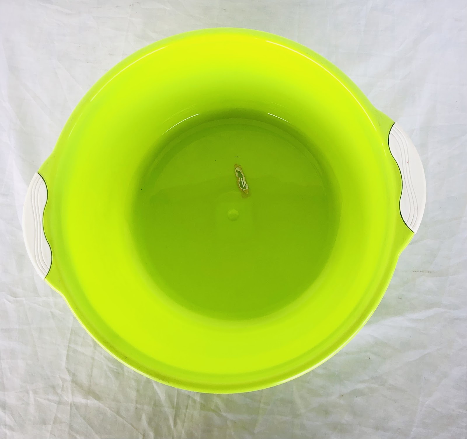 Plastic Bowl with Handle