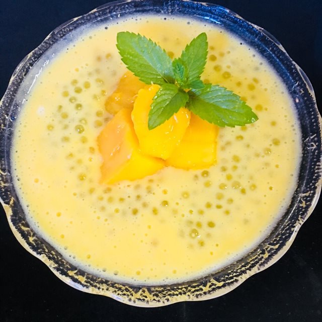 Chè Xoài Bột Báng Sữa Tươi