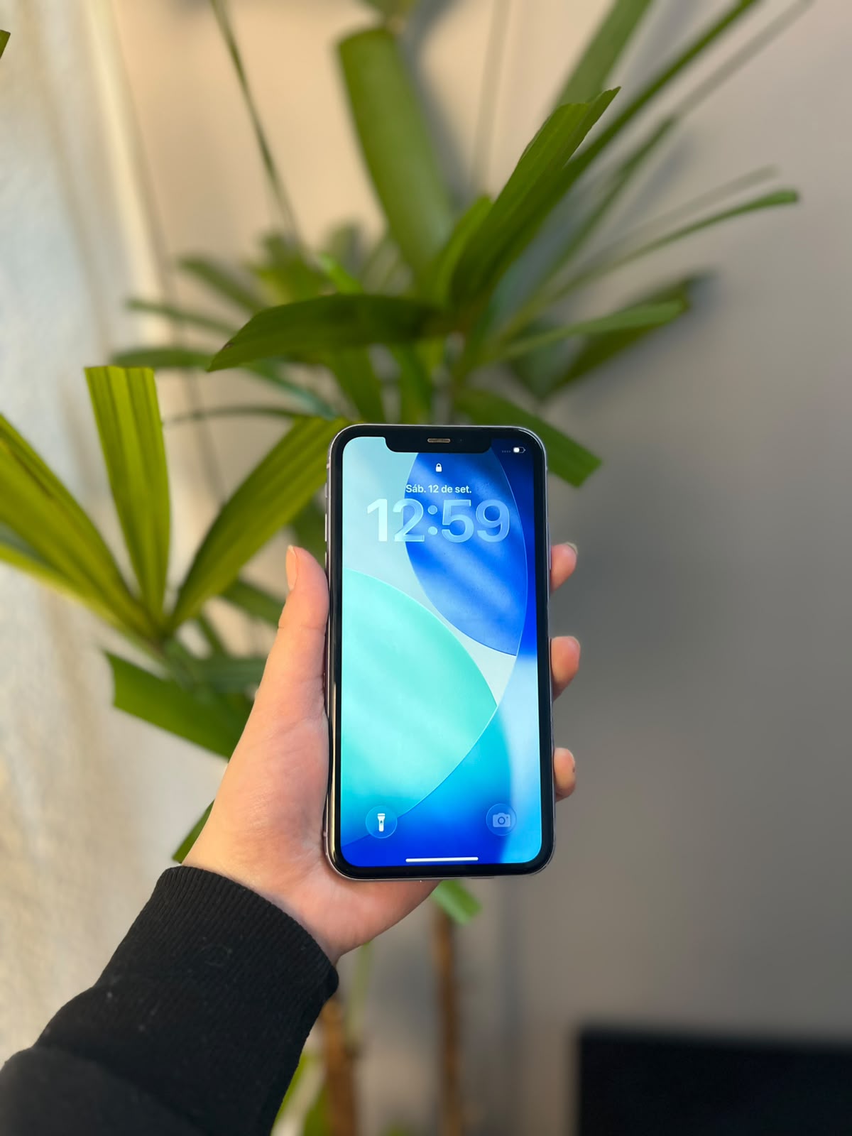 iPhone 11 128GB Roxo