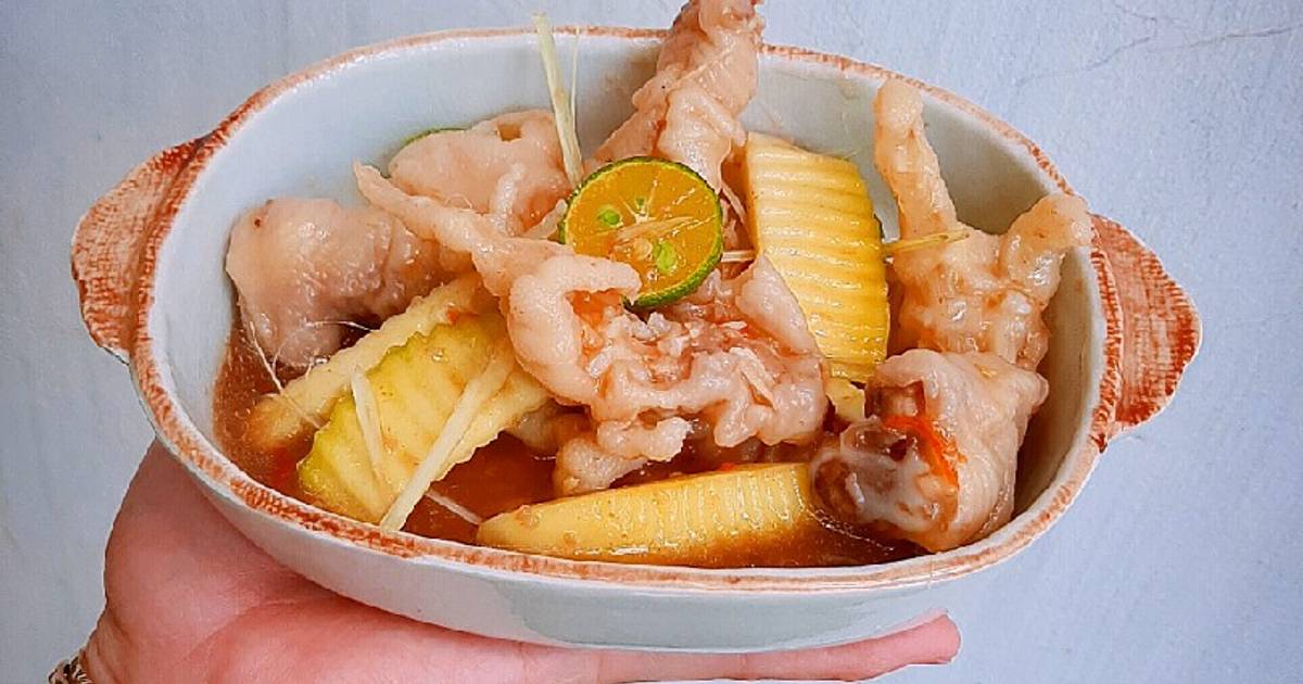 Chân gà sốt thái