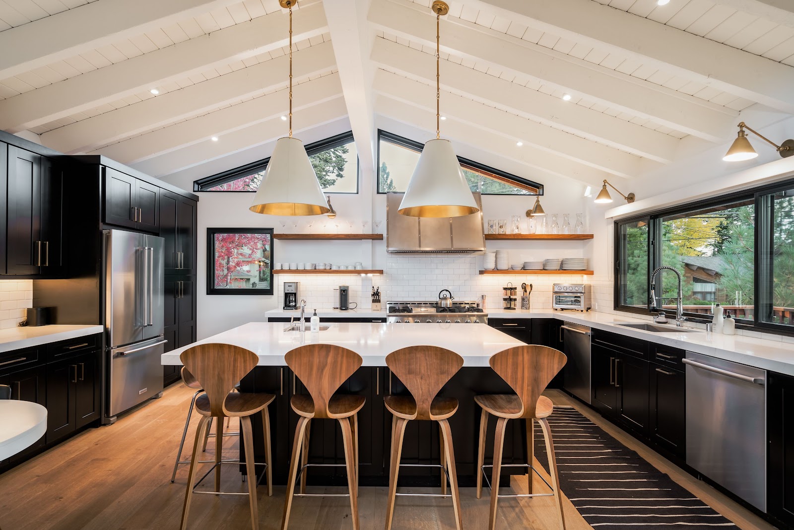 Tahoe City, California, USA — 4-Bed Villa With Sauna 2