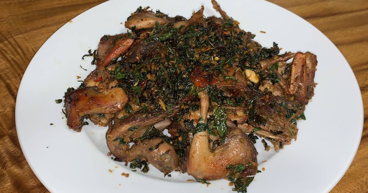 Chim cút xào rau răm