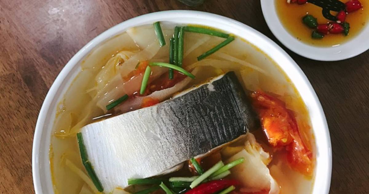 Canh cá nấu măng chua