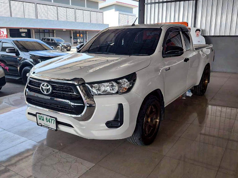 TOYOTA HILUX REVO